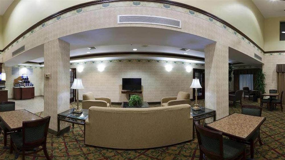 Holiday Inn Express & Suites Shelbyville By Ihg Exterior photo